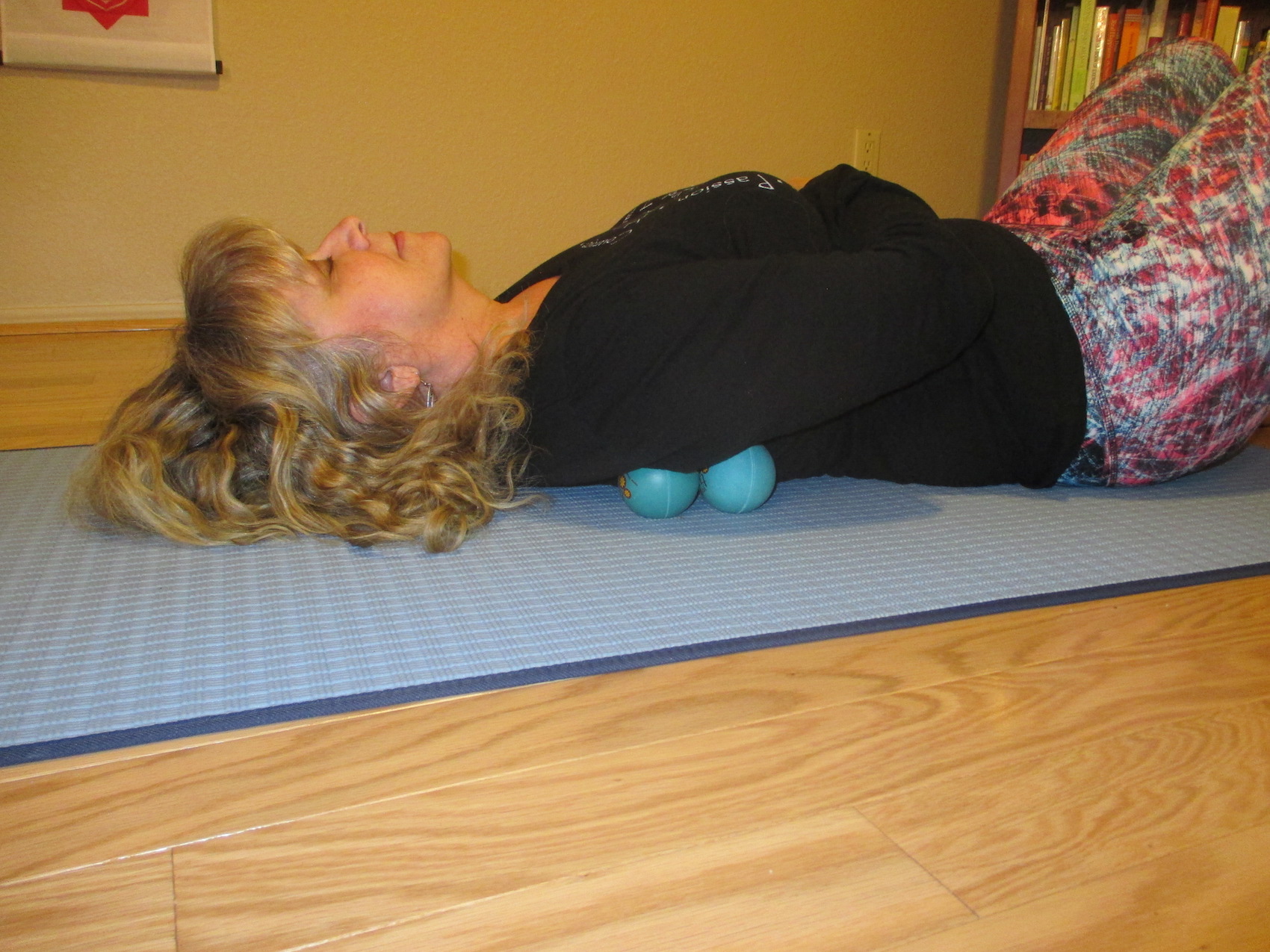 Yoga and Frozen Shoulder: The Most Important Lessons - Yoga With